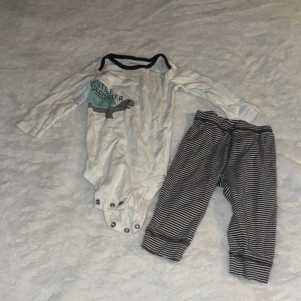 Carter's 6M White Bodysuit with turtle and Striped Pants